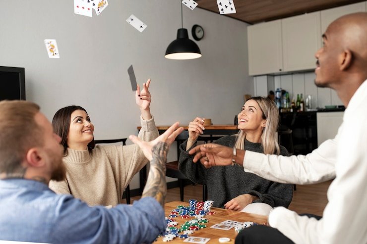 Pengguna menggunakan perangkat mobile menikmati bonus mingguan jaya805